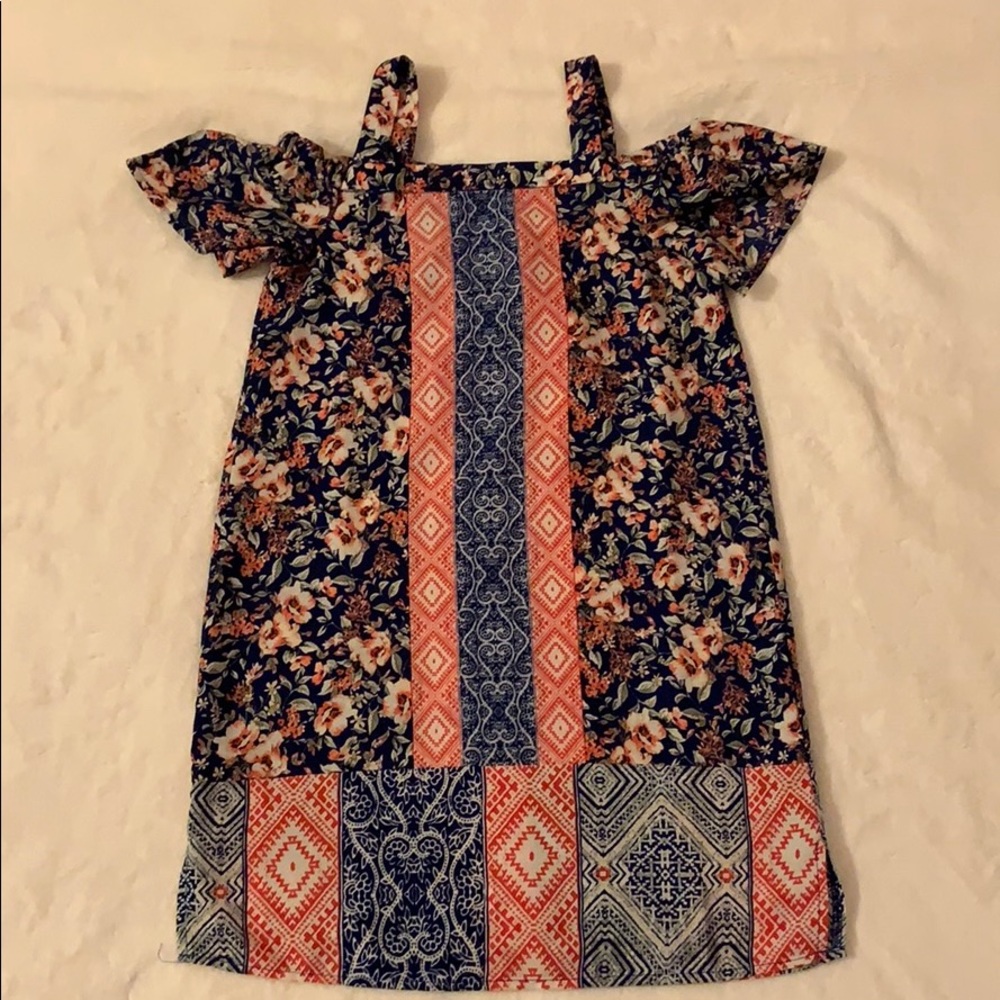 Shoulder dress Size M